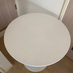 【引取り限定】丸テーブル直径70cmの画像