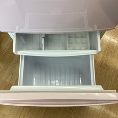 【トレファクマーケット久喜店】ligne roset　2ドア冷蔵庫 137Lの画像