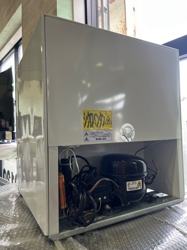 【バナナ苫小牧】アビテラックス  ノンフロン電気冷蔵庫 右開き AR-521 2022年製 46L 