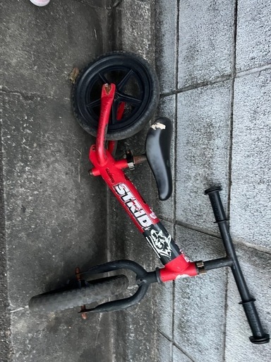 ストライダー (りな) 瑞江の三輪車の中古あげます・譲ります