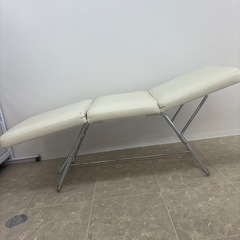 折りたたみ式シングルベッドの画像