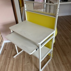 取引き中　パソコンデスク、チェアーセット の画像