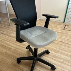 取引き中　パソコンデスク、チェアーセット の画像