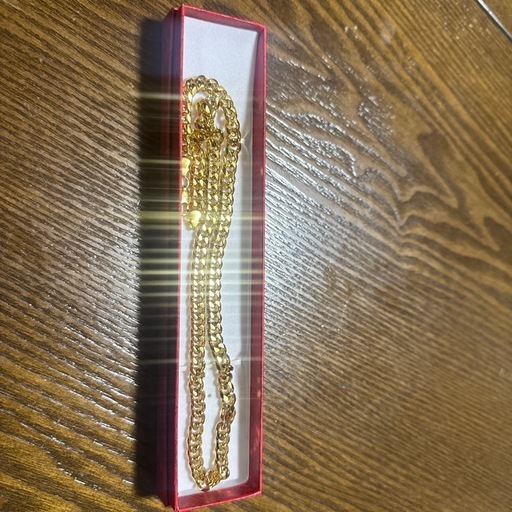ゴールド
ネックレス