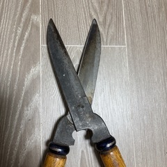 草刈り鋏の画像