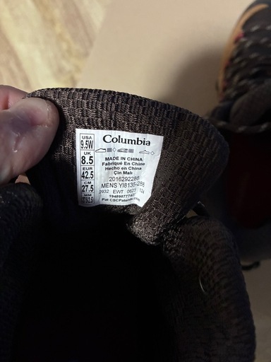 Columbia登山靴