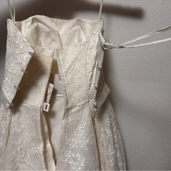 ウェディングドレスの画像