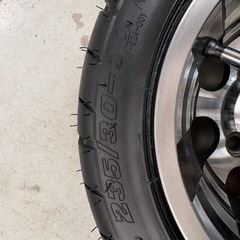 ジャイロ用ブラックアルミホイール引っ張りタイヤの画像