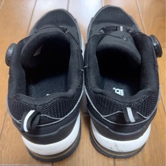 １度のみ✨　MADFOOT! ダイヤルシューズ 22 ㎝　22.0の画像