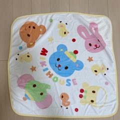 ミキハウス　ベビー用フード付きバスタオルの画像