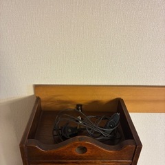 アンティーク調　壁掛けステンドグラス ディスプレイキャビネット の画像