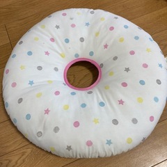 ベビーグッズ　円座クッションの画像