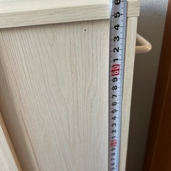 すきま収納キャスター付き棚の画像