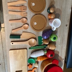 WOODY PUDDYマイキッチン　野菜お皿等小物付きの画像