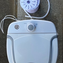 小さな洗濯機の画像
