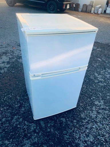 ②✓ユーイングノンフロン冷凍冷蔵庫✓ ✓UR-D90J✓ (Eco Tommy) 新宿