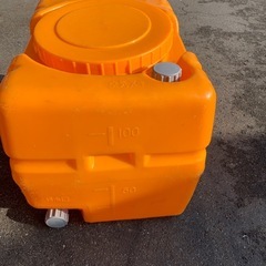 排水給水タンク100Lの画像