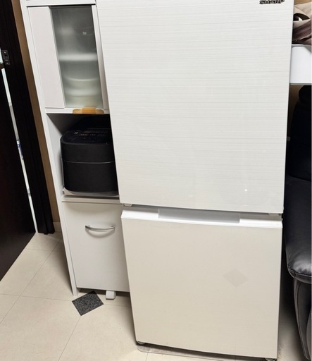 SHARP 冷蔵庫 SJ-D15G-W 2021年製の通販はau PAY マーケット - 輸入 
