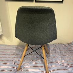 イームズレプリカチェア　グレーの画像