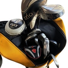 SRIXON（スリクソン）キャディバッグ＋ゴルフクラブ一式セットの画像