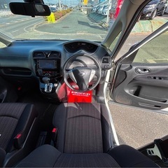 日産　セレナ ﾊｲｳｪｲｽﾀｰ S HYBRID｟白｠の画像