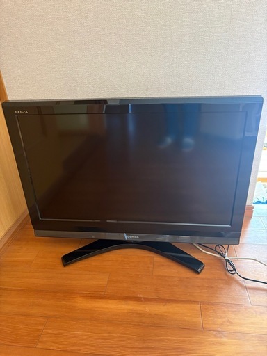 液晶テレビ32型（TV台付き）