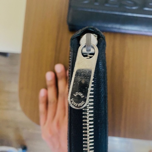 louis vuitton and diesel 財布
