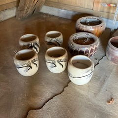 火鉢　小5個　中　2個　漬物陶器樽　の8点　　五徳2個　灰ありの画像