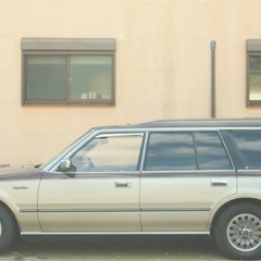 昭和63年式TOYOTA CROWN SuperSaloon 不動車（タイミングベルト切れ） レストア・部品取り用にも ツートン トヨタ クラウン スーパーサルーン の画像