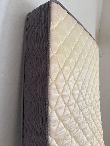 スプリングマットレス (ふく) 北千里の寝具《マットレス》の中古