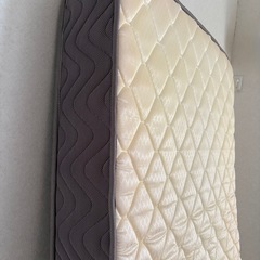 スプリングマットレスの画像