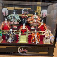 オルゴール付きガラスケース入り雛人形の画像