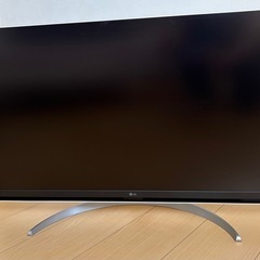 美品 LG 31.5インチ 4K モニターの画像