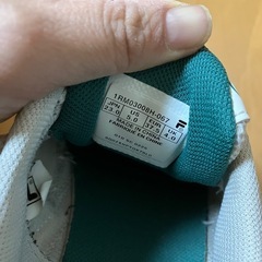 スニーカー23センチの画像