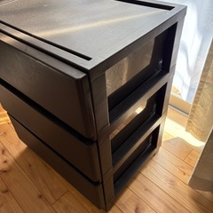 衣装ケースの画像