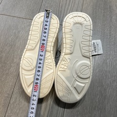 【新品未使用】定価4,390円！ZARA キッズスニーカー21cm　の画像