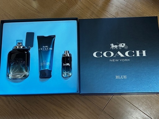 COACH ブルーセット　1/28まで