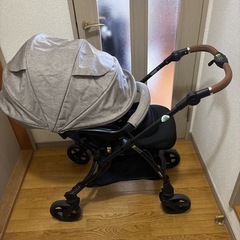 ほぼ未使用　 Pigeon ランフィ　リノン　RB4L 両対面式ベビーカーの画像