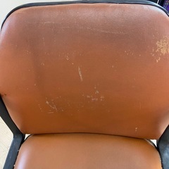 椅子　デスクチェアー　事務椅子
の画像