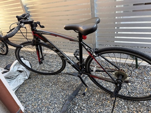 クロスバイク 自転車 ジャンク (空) 西新宿五丁目のクロスバイクの中古