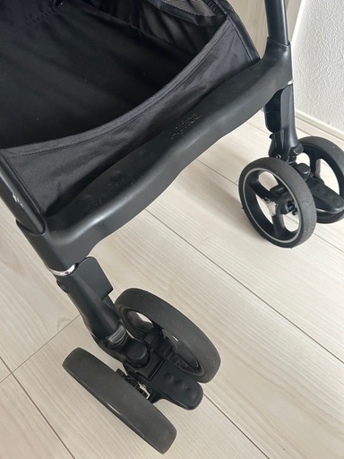 AB型ベビーカー　アップリカ　ラクーナビッテクッション　(レインカバー付き)