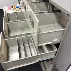 スチールキャビネット　書庫の画像