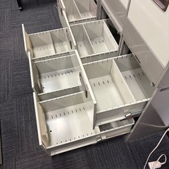 スチールキャビネット　書庫の画像