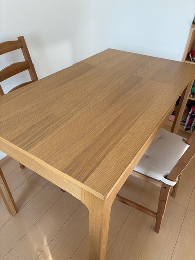 【取引中】IKEA 伸縮テーブル　4人掛け