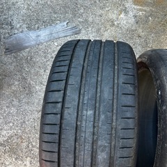 ファルケンFK520 275/35r19
の画像