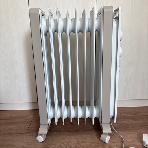 デロンギ DeLonghi ヴェルティカルド オイルヒーター 8-10畳用