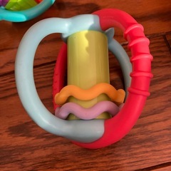 赤ちゃんのための初めてのガラガラ発達ギフトセットの画像