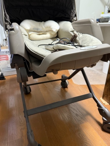 電動バウンサー　コンビ ホワイトレーベル ネムリラ AUTO SWING BEDi おやすみドーム EG ベージュ