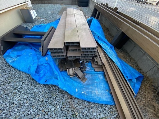 樹脂製ウッドデッキ