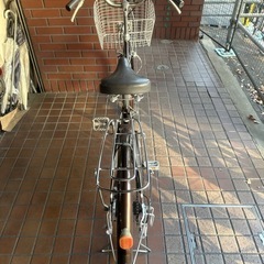 26インチ　外装6段変速　LEDオートライト付き　茶色の画像